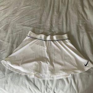 White Nike tennis skort